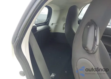 2017 Smart Fortwo Pure z USA, uszkodzony, nr VIN WMEFJ5DAXHK172447